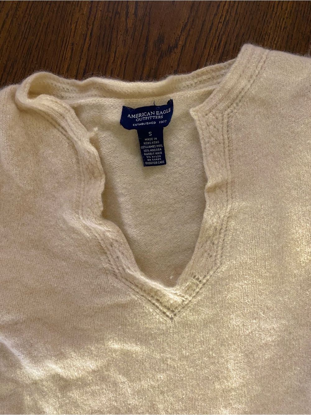 Vintage American Eagle Outfitters Soft Cream V-Neck Knit Top